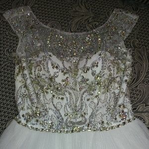 BRAND NEW SHERRI HILL DRESS